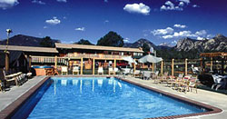 Estes Park Travelodge Inn & Suites