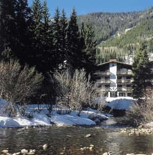 Vail Racquet Club Townhomes & Condominiums