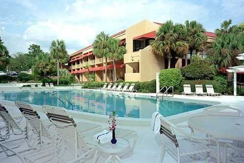 Paramount Plaza Hotel & Suites, Gainesville FL