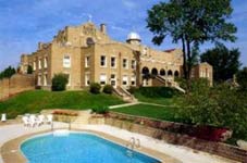 Abbey Hotel, Bettendorf, Iowa