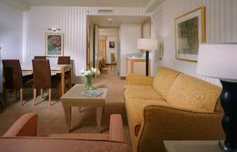 Embassy Suites Hotel Secaucus-Meadowlands NJ 