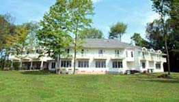 Red Maple Inn, Burton, Ohio